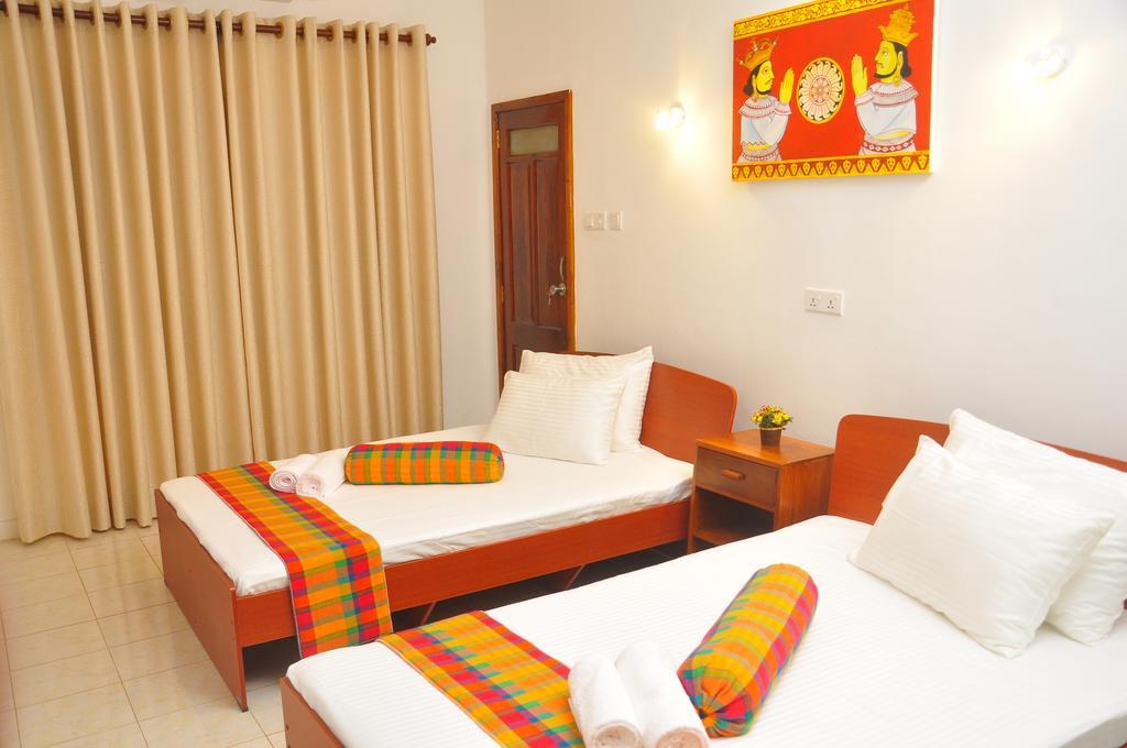 Knight'S Heaven Apartment Kandy Exterior photo